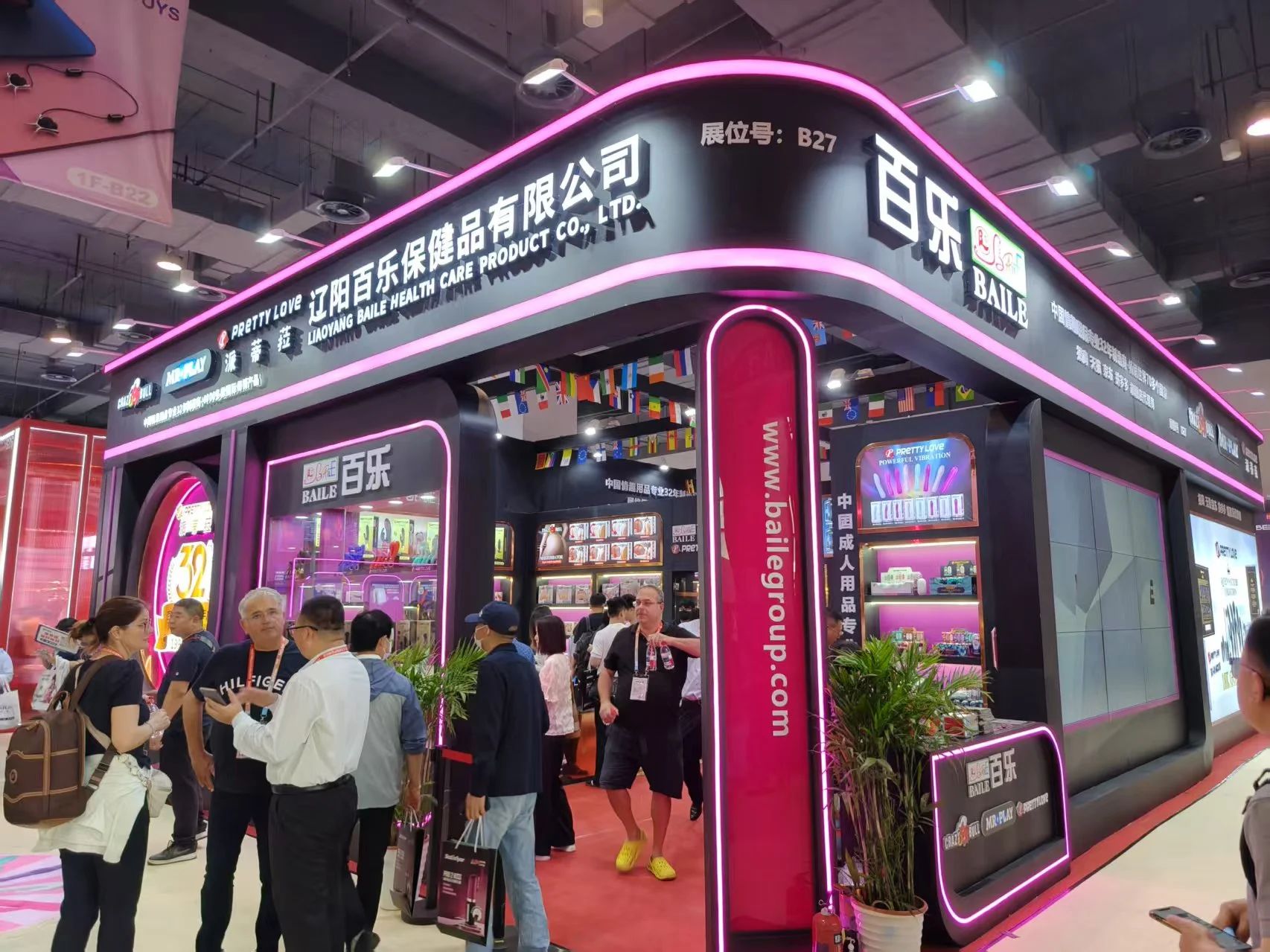 2025一票難求!上海成人展火爆是行業體現2.jpg