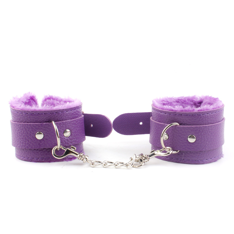 趣愛閣-批發成人保健品進貨渠道SM用品：黑浪情趣字母皮革手拍SM用品