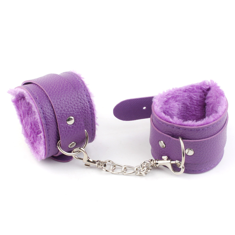 趣愛閣-批發成人保健品進貨渠道SM用品：黑浪情趣字母皮革手拍SM用品