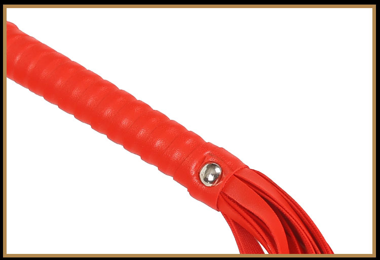 趣愛閣-成人用品哪里有批發市場SM用品：黑浪小皮鞭SM用品