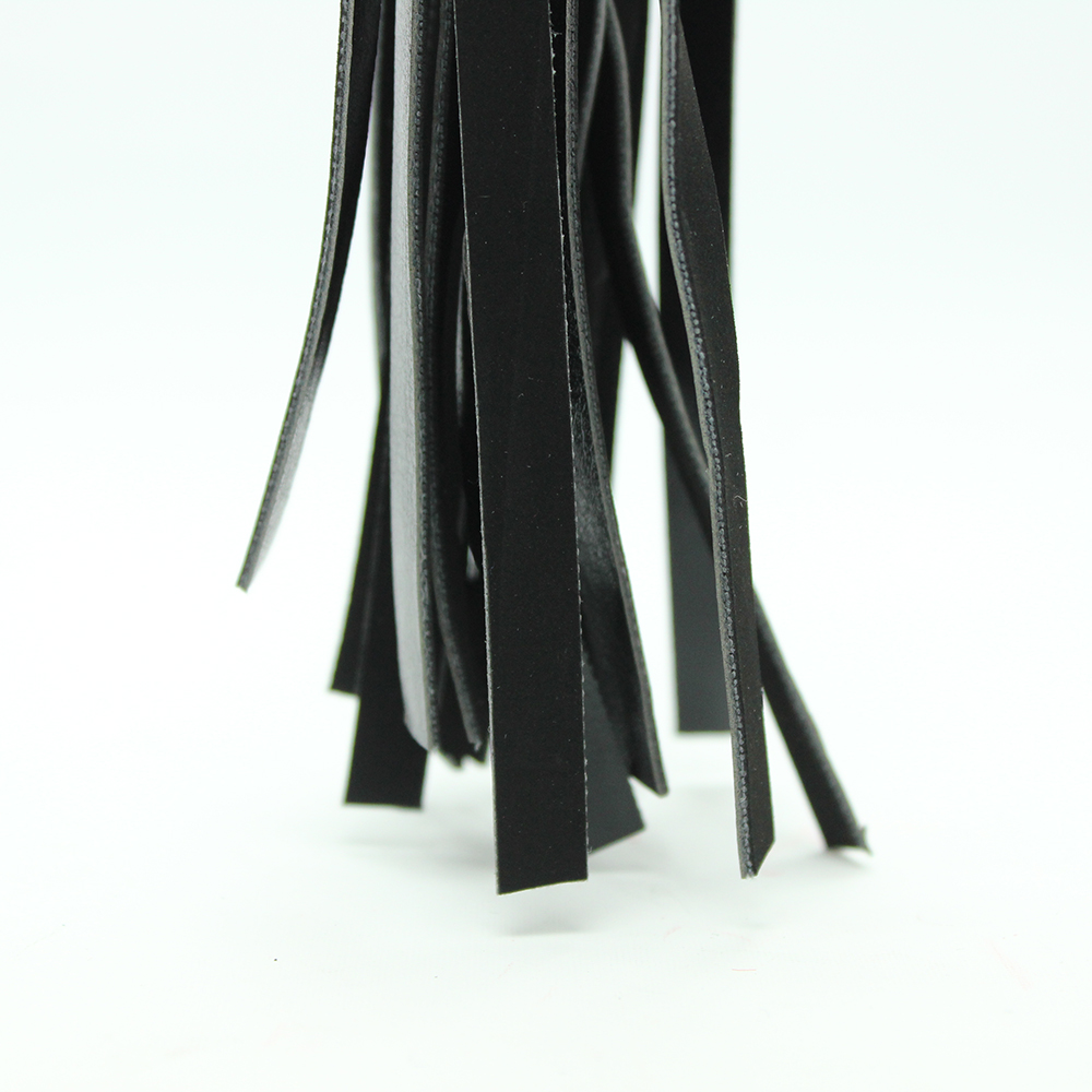 趣愛閣-成人用品廠家直接發(fā)貨一手貨源SM用品：趣味長(zhǎng)款皮革散鞭子SM用品