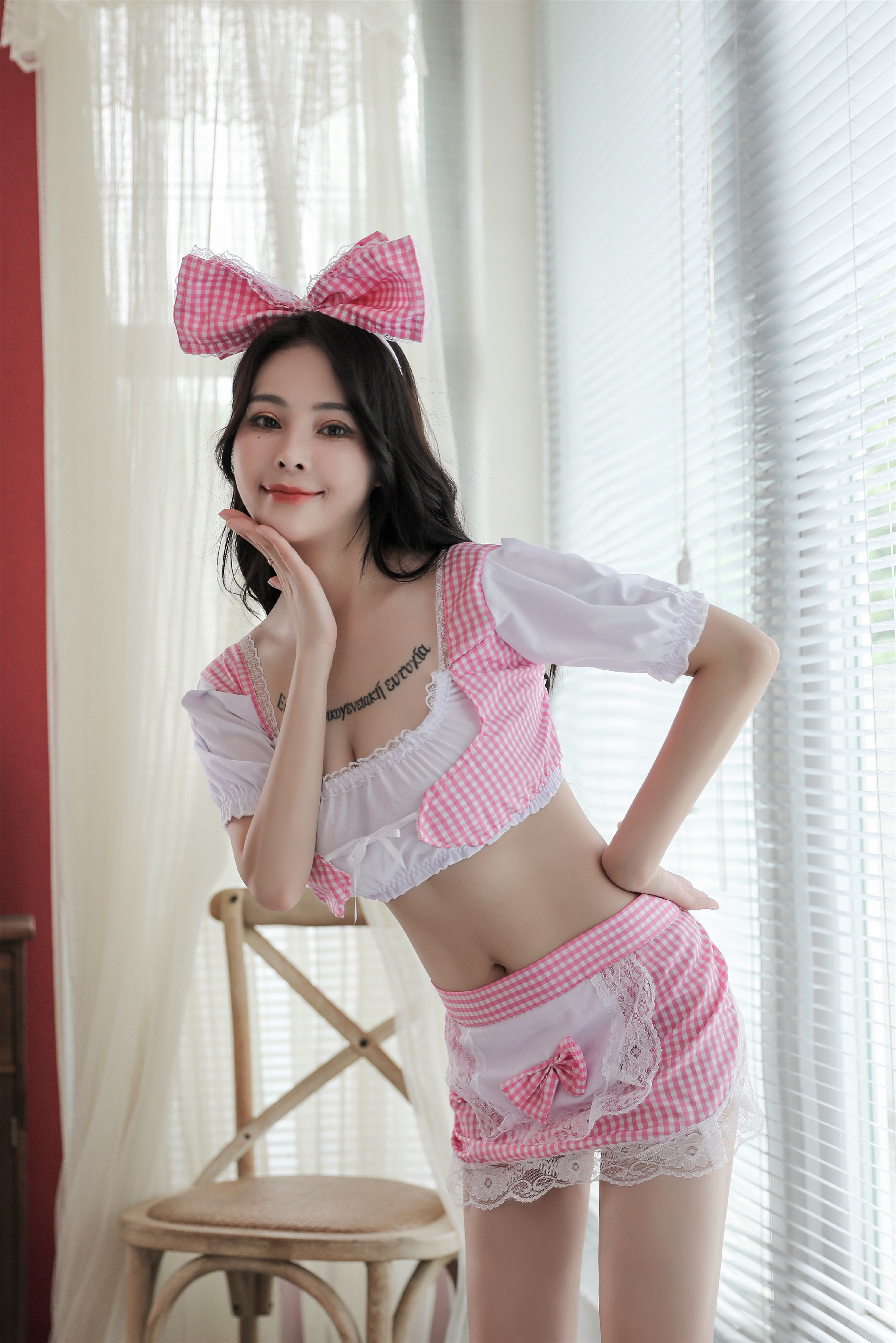 趣愛閣-買成人用品情趣內衣：香黛兒5010粉格藍格鏤空分體女仆誘惑制服情趣內衣