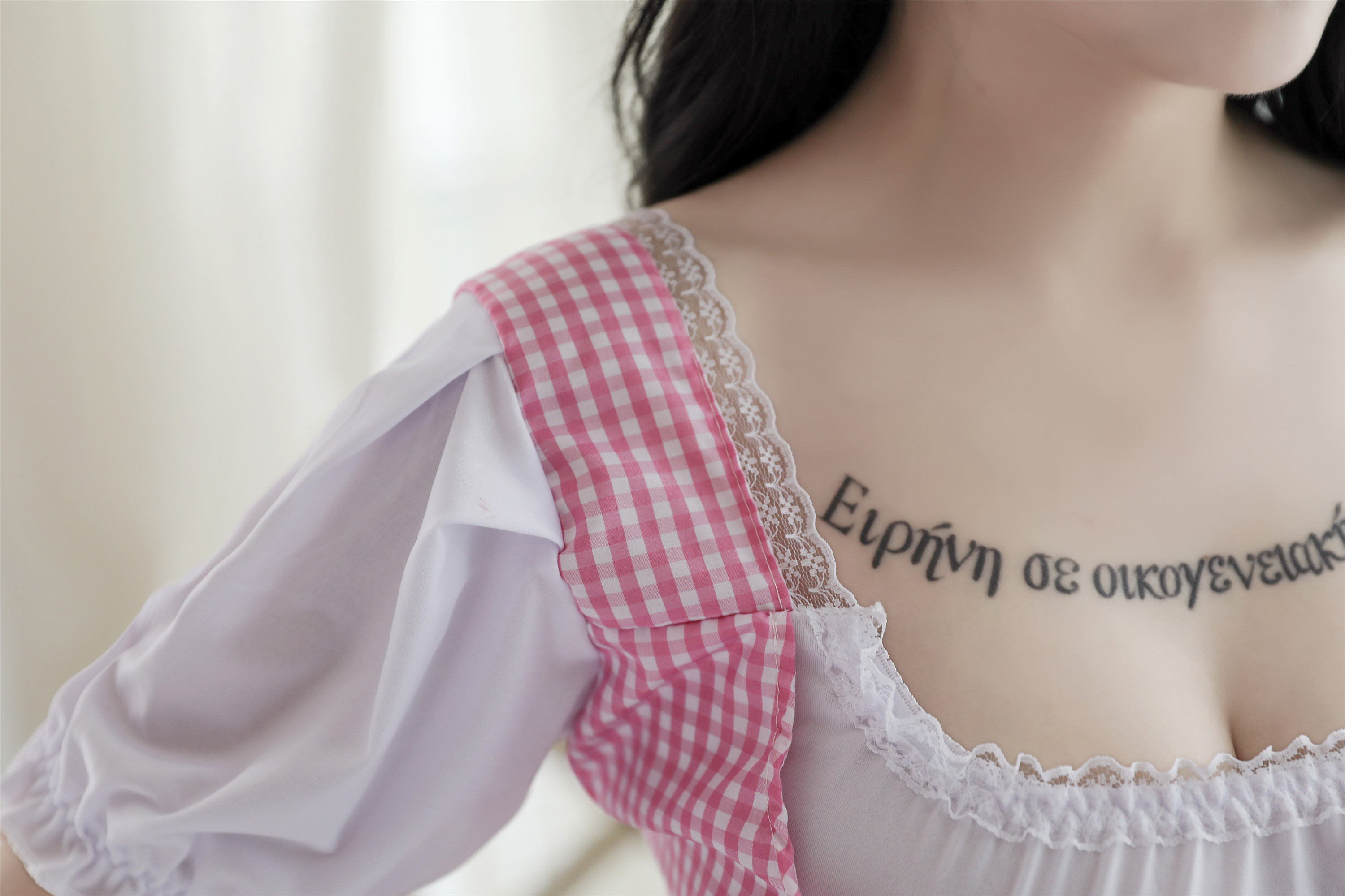 趣愛閣-買成人用品情趣內衣：香黛兒5010粉格藍格鏤空分體女仆誘惑制服情趣內衣